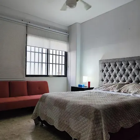 Pequena,bano Privado Boca Grande Habitación en casa particular Cartagena